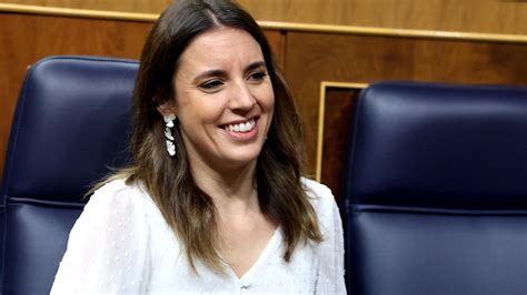 Irene Montero publica la primera foto del año sus 3 hijos en una zona