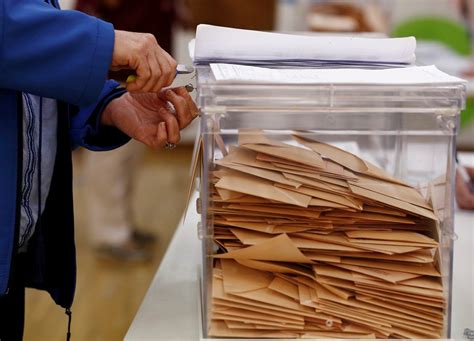 Qué es el voto en blanco y a quién beneficia