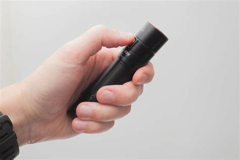 Fenix E35 v3 review | EDC Flashlight with 3000 lm | 1lumen