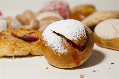 14 Photos Of Guatemalan Pastries From Ypsilantis Panadería La Bendición