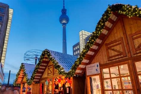 Berlin Christmas Market by Private Car 2024