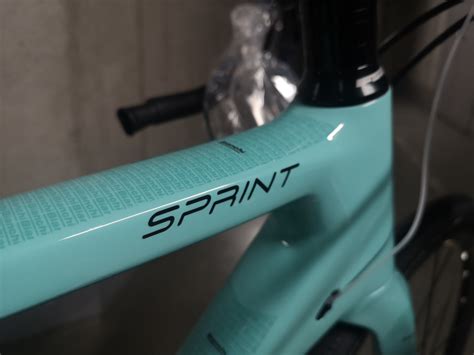 【bianchi】油圧ディスクブレーキ＆105搭載！レーシングバイク、sprintをご紹介します！｜ysroad Portal