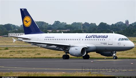 D AIBC Airbus A319 112 Lufthansa Stefan Kuhn JetPhotos