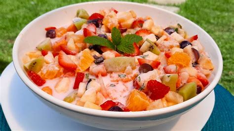 Salada De Frutas Tropical Com Iogurte L Bem Fácil E Muito Saborosa Para