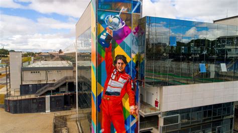 Mural de Eduardo Kobra em homenagem a Senna tem lançamento virtual no