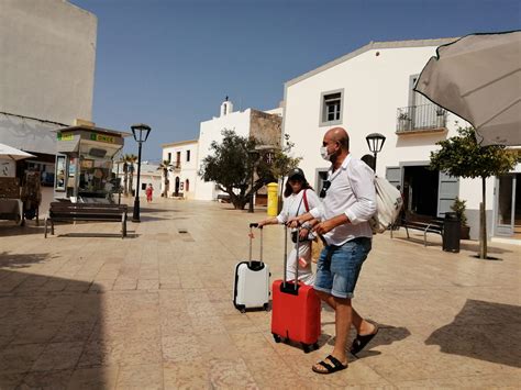 La Nova Llei De Turisme De Les Illes Balears A La Tert Lia Pol Tica