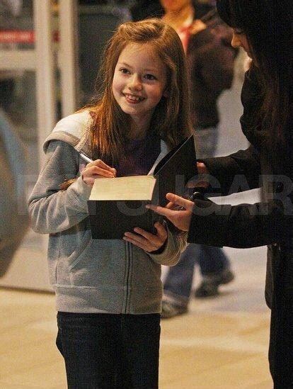 Renesmee All Grown Up The Twilight Saga Amino