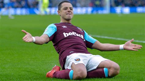 West Ham Striker Chicharito Proud To Pull On Mexico Shirt Again West