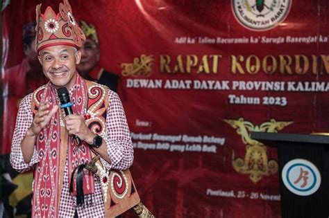 Dewan Adat Dayak Dukung Pasangan Ganjar Mahfud