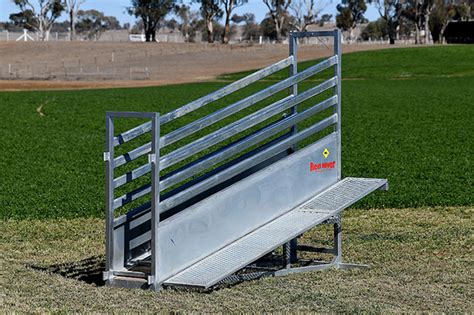 Heavy Duty Cattle Loading Ramp Red River Rural