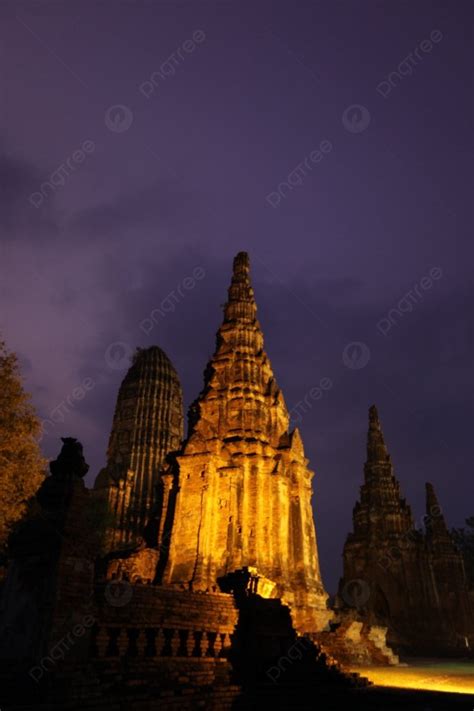 Fondo El Wat Chai Wattanaram En La Ciudad De Ayutthaya Al Norte De