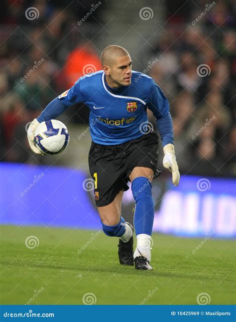 Victor Valdes Goalkeeper Editorial Stock Image - Image: 10425969