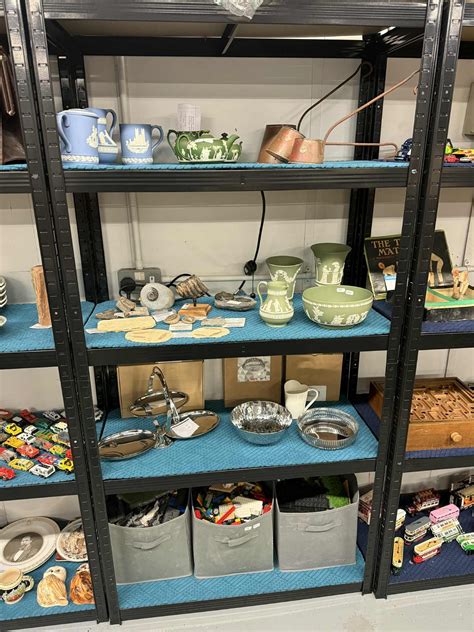 Lily Bids Auction House