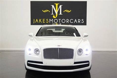 Flying Spur Mulliner V White Black Only Miles Loaded