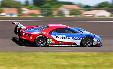 Ford GT Race Car To Be Used In 2016 Le Mans Unveiled - Art of Gears