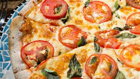 Download Wallpaper Macro Cheese Pizza Tomatoes Basil Section Food