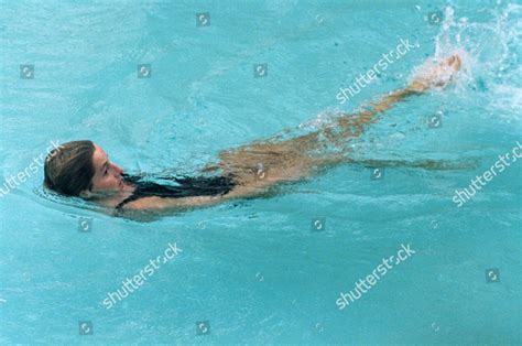 Fotos De Princess Diana Swimming Pool Foto De Stock De Contenido Editorial Imagen De Stock