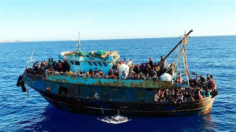 Record Di Sbarchi A Lampedusa Oltre In Hotspot