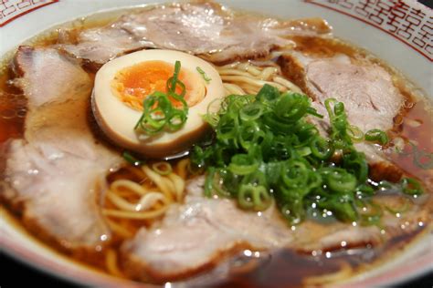 「静岡の醤油ラーメン店」人気ランキングtop20！ 第1位は「中華そば うお静」【2023年8月1日時点の評価／ラーメンデータベース】（1 7） グルメ ねとらぼリサーチ