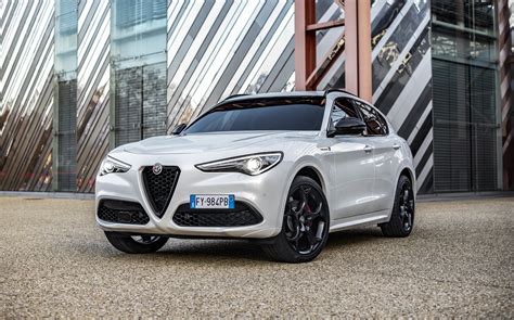 So schön um wahr zu sein Alfa Romeo Stelvio im Test Innere Stadt