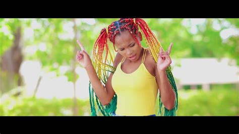 Elkinah Maman Papa Nouveaute Clip Gasy 2020 Music Couleur Tropical Youtube