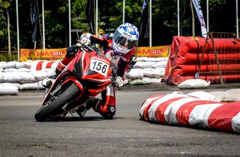 Honda Dream Cup 2016 Mengintip All New CBR150R Versi Race Minim