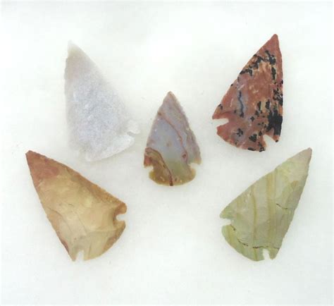 Sold Price: 5 Modern Flint Arrowhead - April 1, 0117 12:00 PM CDT