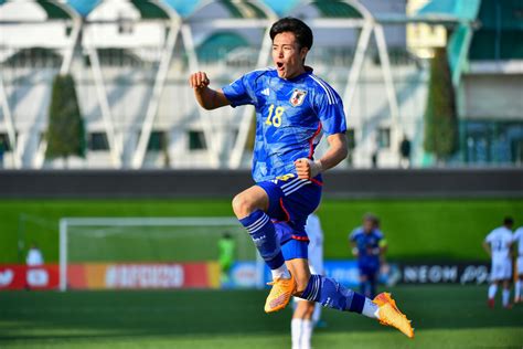 Japan S Kumata Wins Yili Top Scorer Award