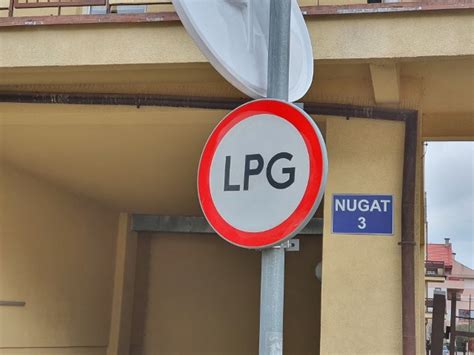 Auto na gaz Zakaz wjazdu pojazdów z LPG Legalny czy nie Motofakty