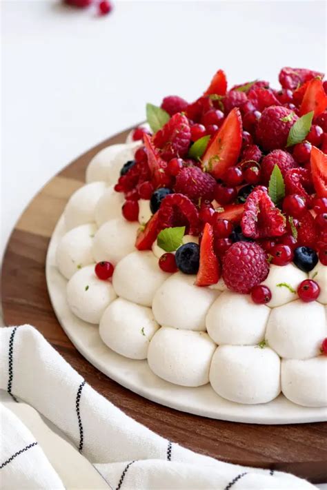 Pavlova Aux Fruits Rouges La Recette Facile