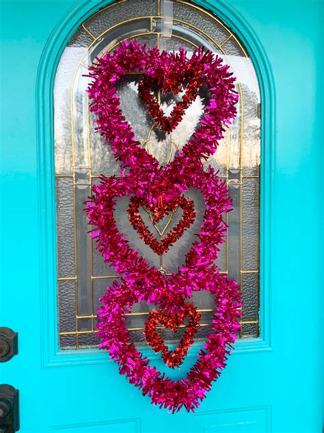 Lively Valentine's Day Porch Decor to Inspire You