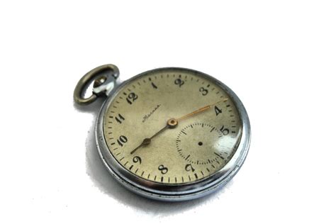 Vintage Soviet Russian Molnija Pocket Watch 18 Jewels Ussr Haute Juice