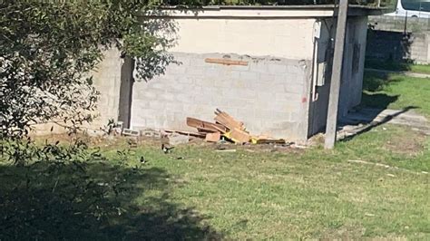 Demolici N De Un Anexo En Los Antiguos Vestuarios Del San Pablo En Ferrol