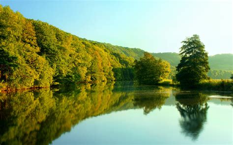 Tapety slunečnímu záření stromy krajina jezero voda Příroda