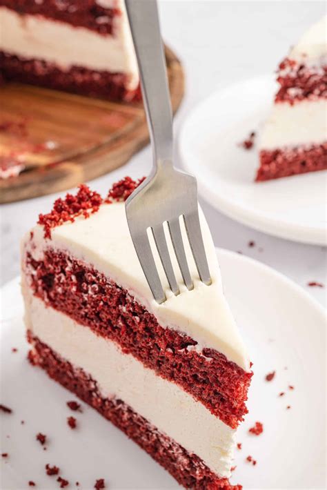 Red Velvet Cheesecake Cake Make With Mara