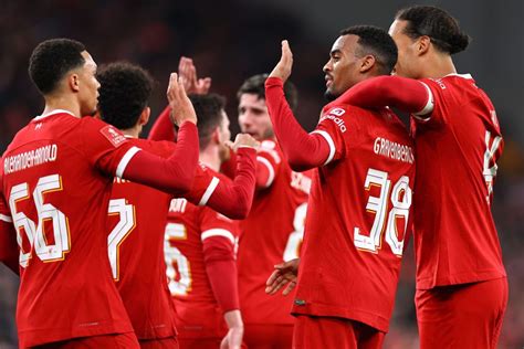 Festiwal Goli Na Anfield Liverpool Z Awansem Do Kolejnej Rundy Pucharu