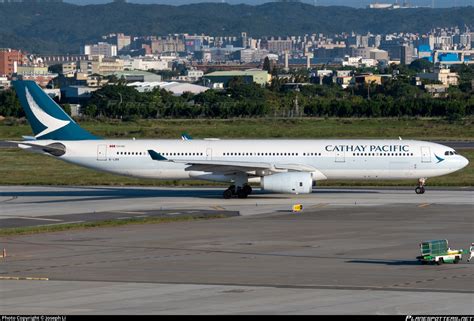 B LBK Cathay Pacific Airbus A330 343 Photo By Joseph Li ID 1535686