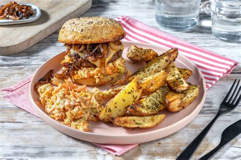 Burger de boeuf à la raclette et aux oignons caramélisés Recette