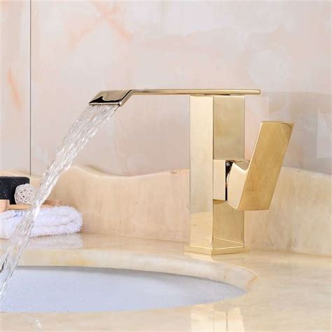 Luxury Hot Sale Waterfall Bathroom Golden Faucet Single Handle Vanity Sink Mixer Tap Deck Mount
