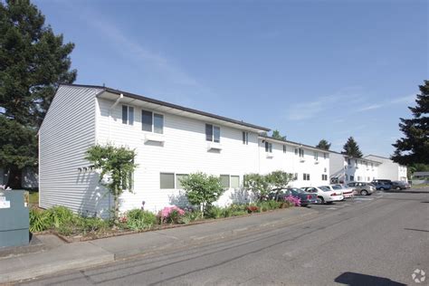 Golden Hemlock Apartments Apartments In Tacoma Wa