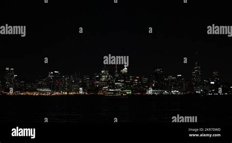 Ultra HD 4K Night New York City Manhattan Midtown Skyline Empire State ...