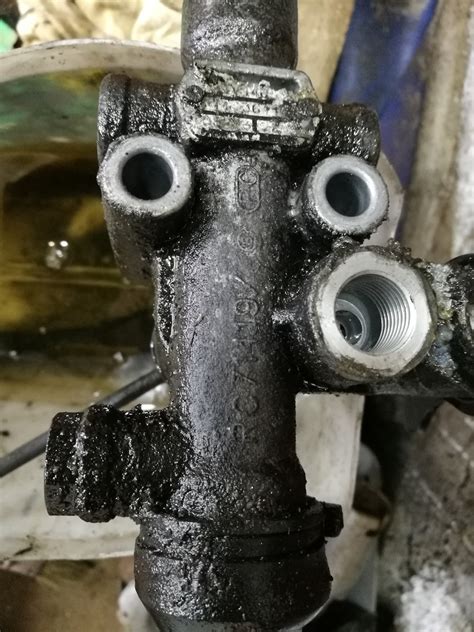 Кран уровня пола полуприцепа — Scania p114, 1,1 л, 2006 года ...