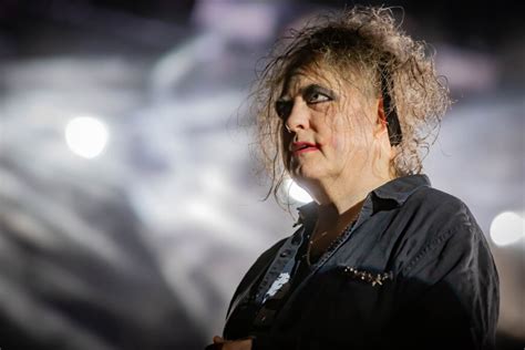 The Cure Hint Naar Releasedatum Album Songs Of A Lost World