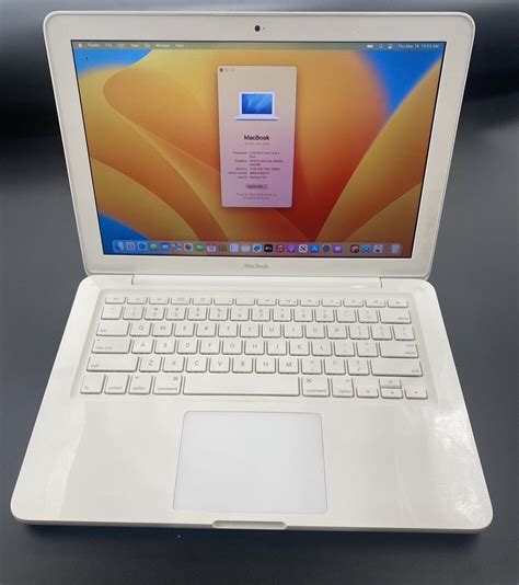 Apple Laptop White