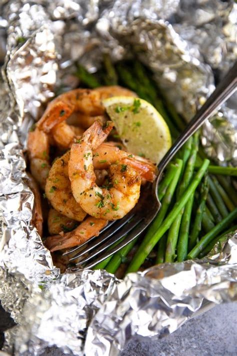 Cajun Shrimp Foil Packets Oven And Grill The Forked Spoon