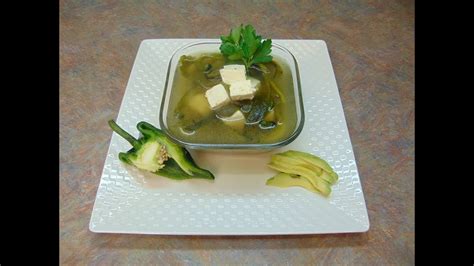 Caldo De Panela Y Chile Poblanos Sencillo Y Rico Youtube