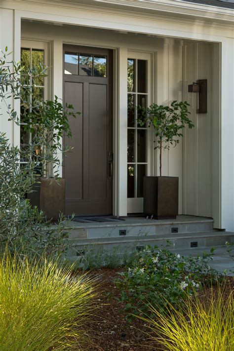 15 Fantastic Brown Front Doors For A Timeless Look That Lasts For A