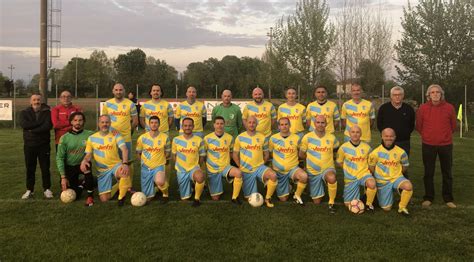 Vecchie Glorie Show Di Bon E Varmo Dilaga Lega Calcio Friuli Collinare