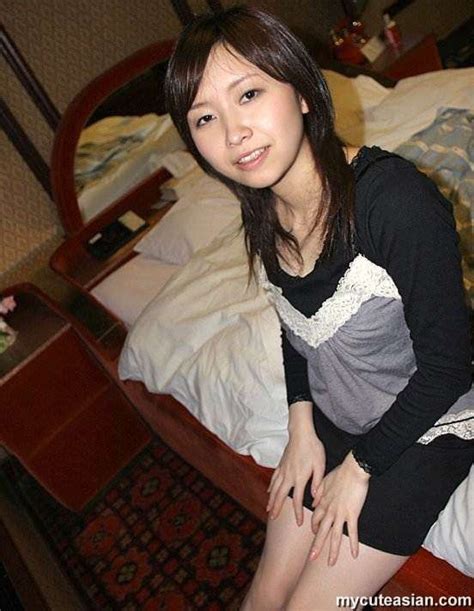 Schüchternes Japanisches Mädchen Macht Sich Nach Der Schule Nackt Porno Bilder Sex Fotos Xxx