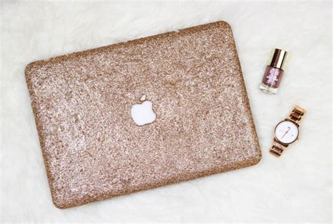 Girlishly Chic Diy Glitter Laptop Case Shelterness